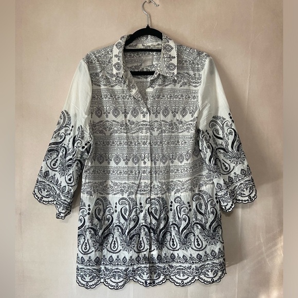 Chico's women's 2 (Large 12/14) paisley eyelet shirt w/ scallop hem 3/4 sleeve - Picture 2 of 7